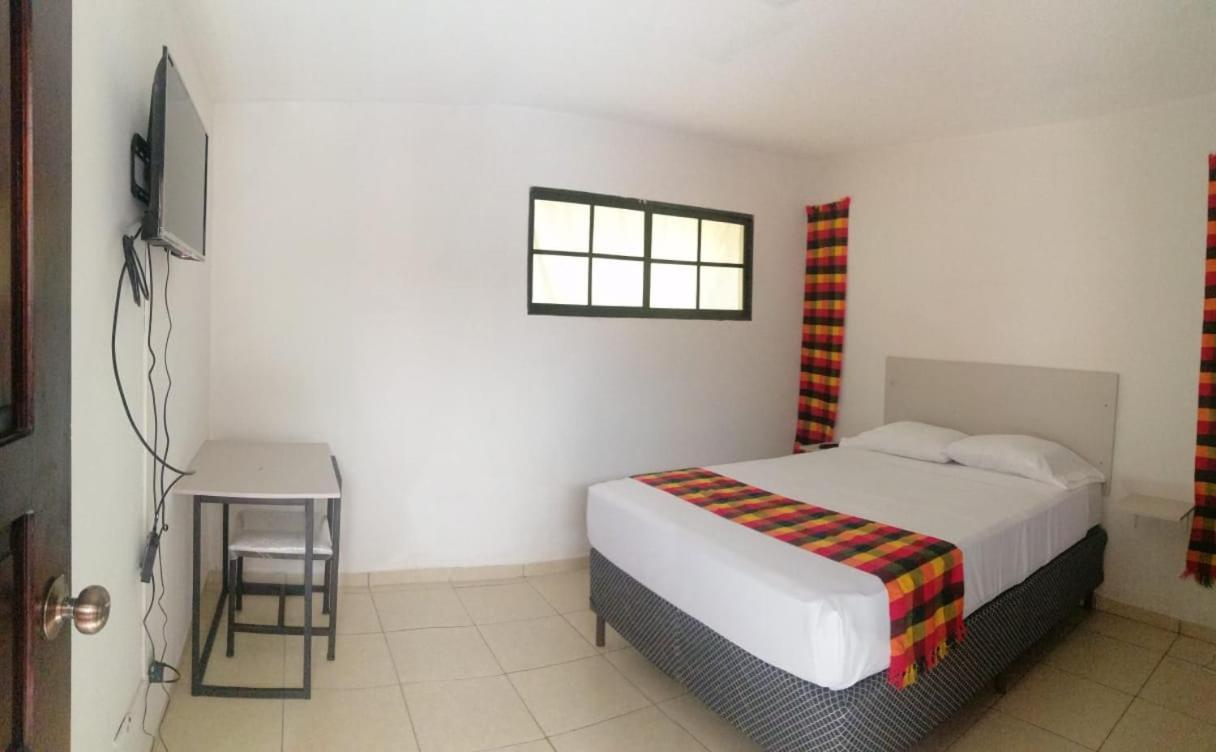 Hotel Ghiza เตกูซิกัลปา ภายนอก รูปภาพ