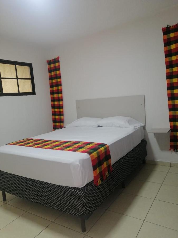 Hotel Ghiza เตกูซิกัลปา ภายนอก รูปภาพ